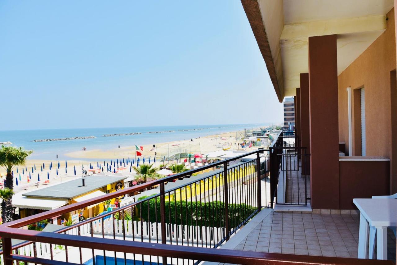 Hotel Astoria 3*