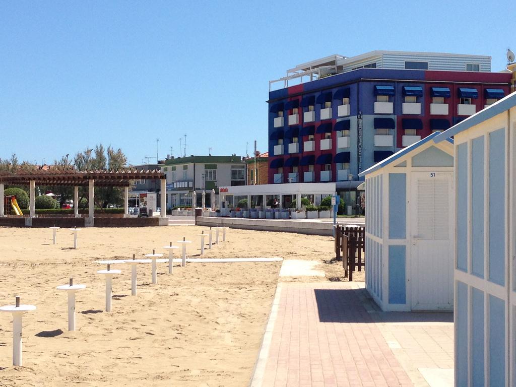 Astoria 3*